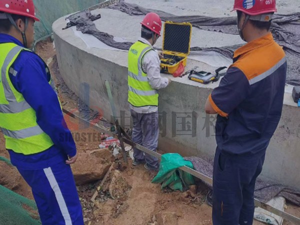 鐵塔基礎混凝土檢測，中鋼國檢工程師現場檢測